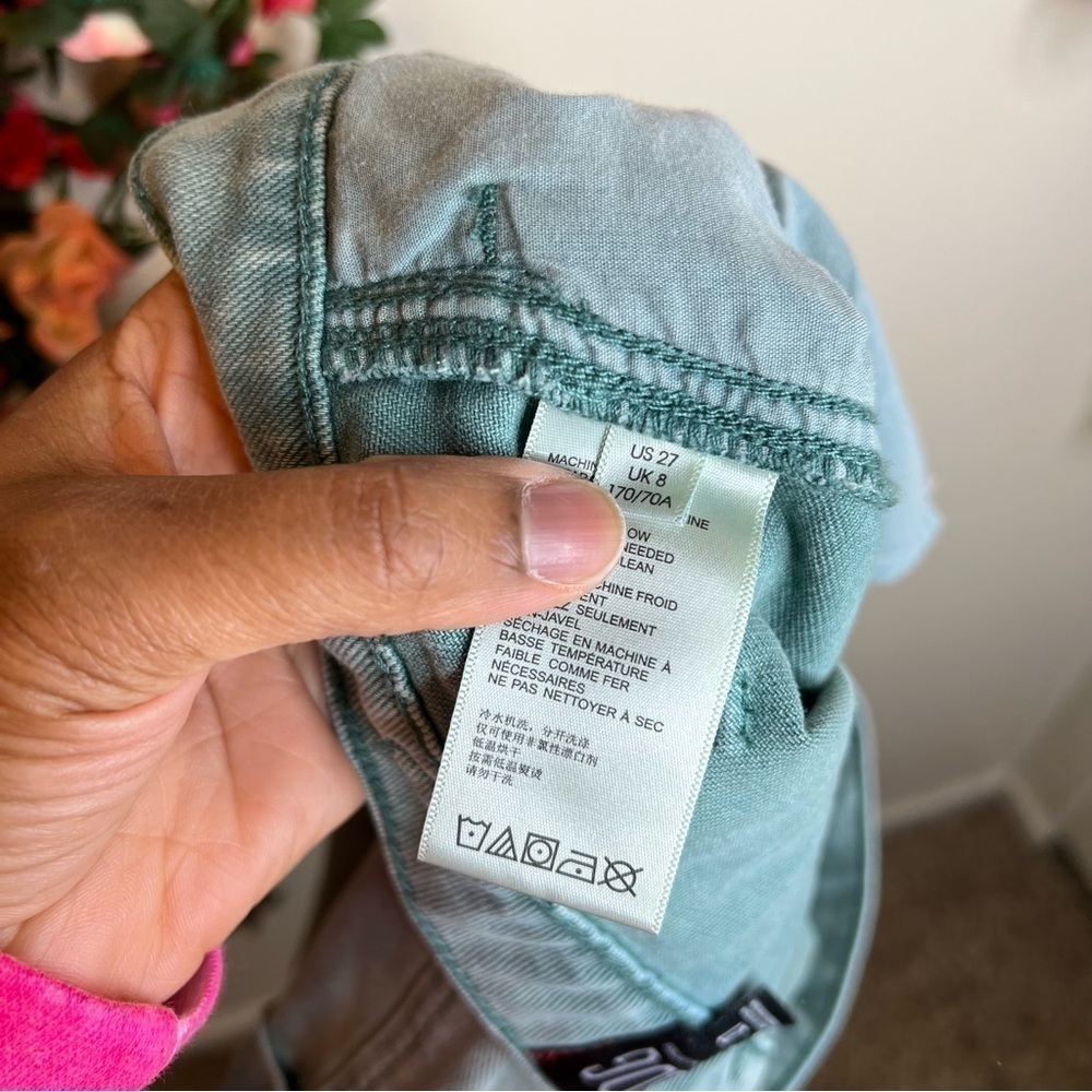 BDG Cora Acidwash Paperbag Jean Shorts OB973734 Size 27 Boho Teal Green Women - Picture 6 of 10